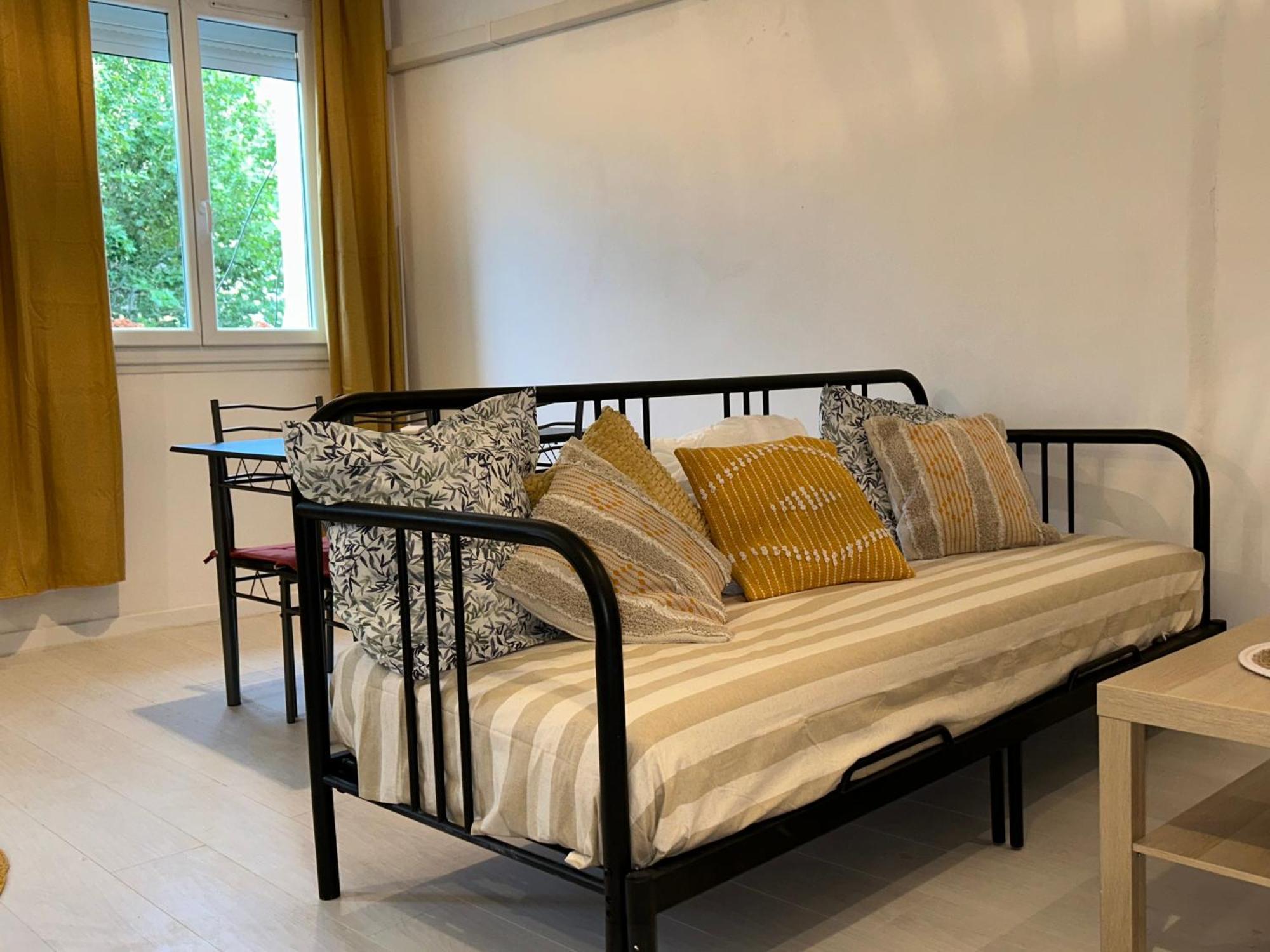 Spacieux T2 Climatise - Pres Du Centre Ville Narbonne Ngoại thất bức ảnh